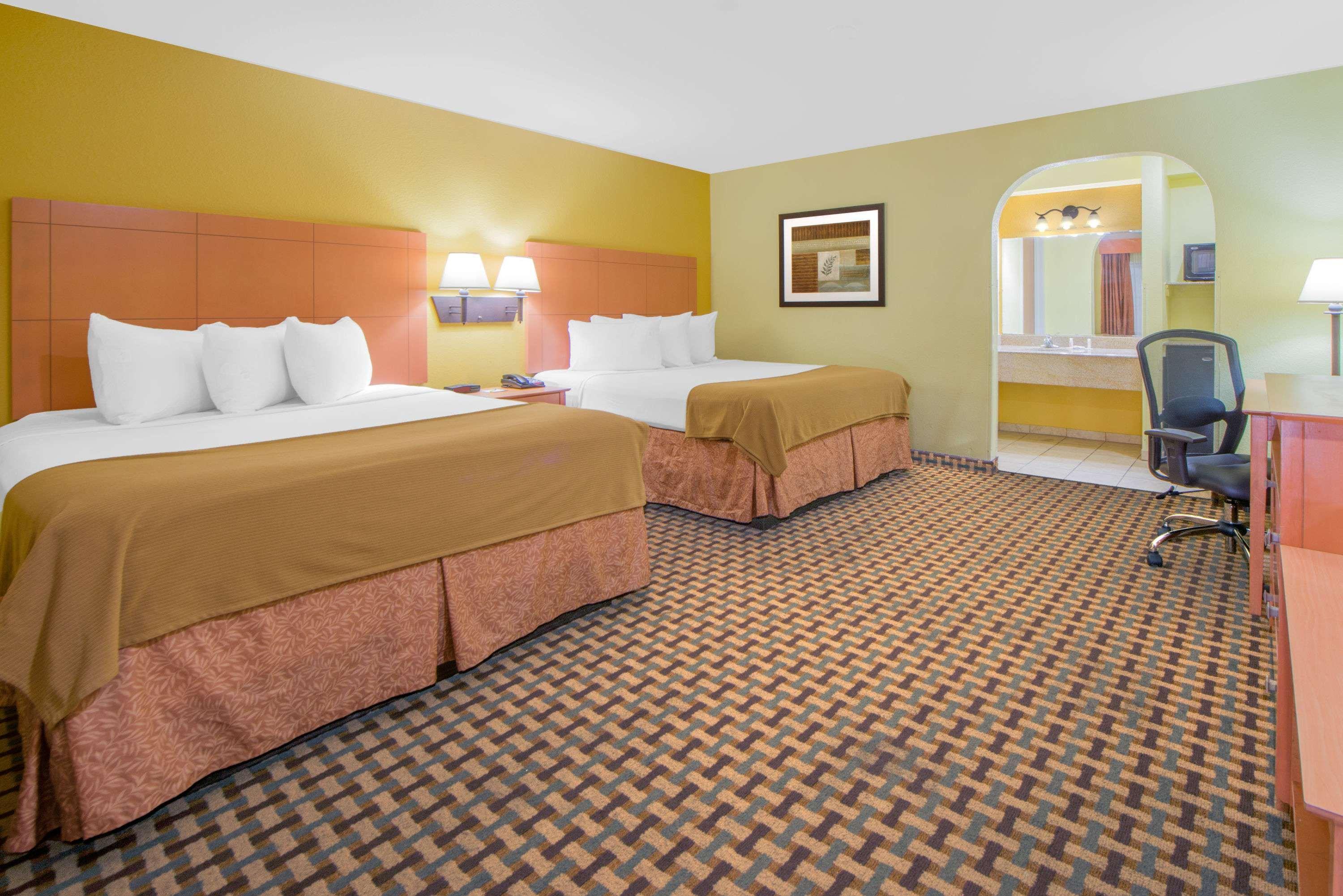 Days Inn By Wyndham Lubbock South Exteriér fotografie